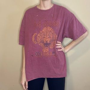 Def Leppard short sleeve oversized t-shirt